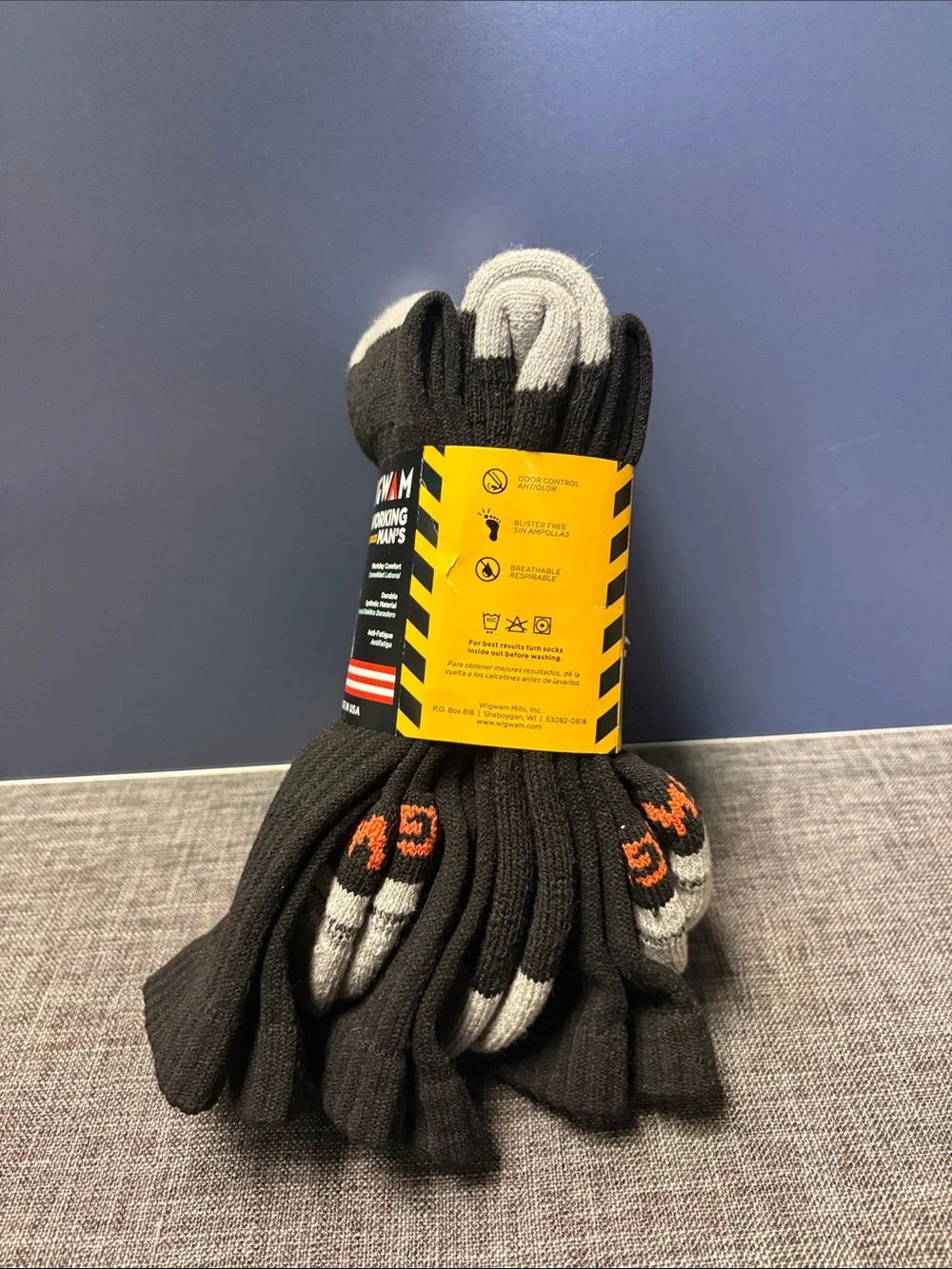 Men's working wigwam Black Socks 3 pack made in USA size large new